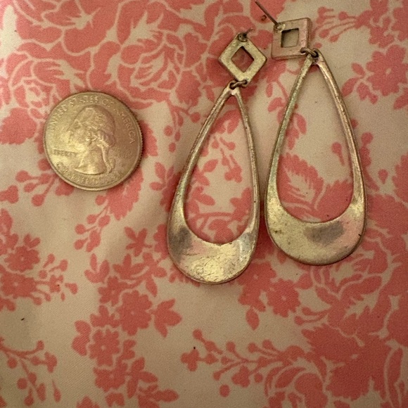 Elegant Gold Teardrop Earrings - Picture 1 of 3